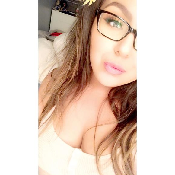 Meet your Posher, Josselyn - Picture 1 of 1